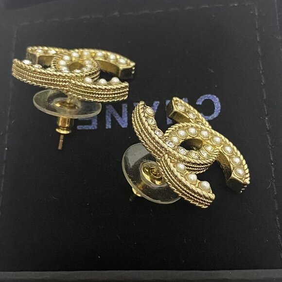 Large Chanel Earrings - Picture 7 of 7